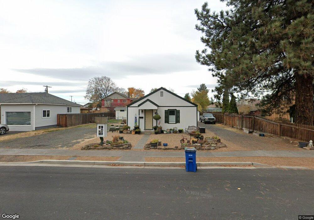 235 N 3rd, Redmond, OR 97756 - photo 1