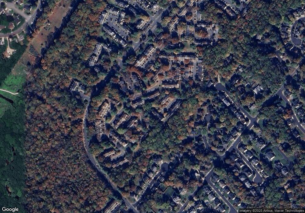 9274 Card Frst Ln unit 201, Lorton, VA 22079 - photo 1