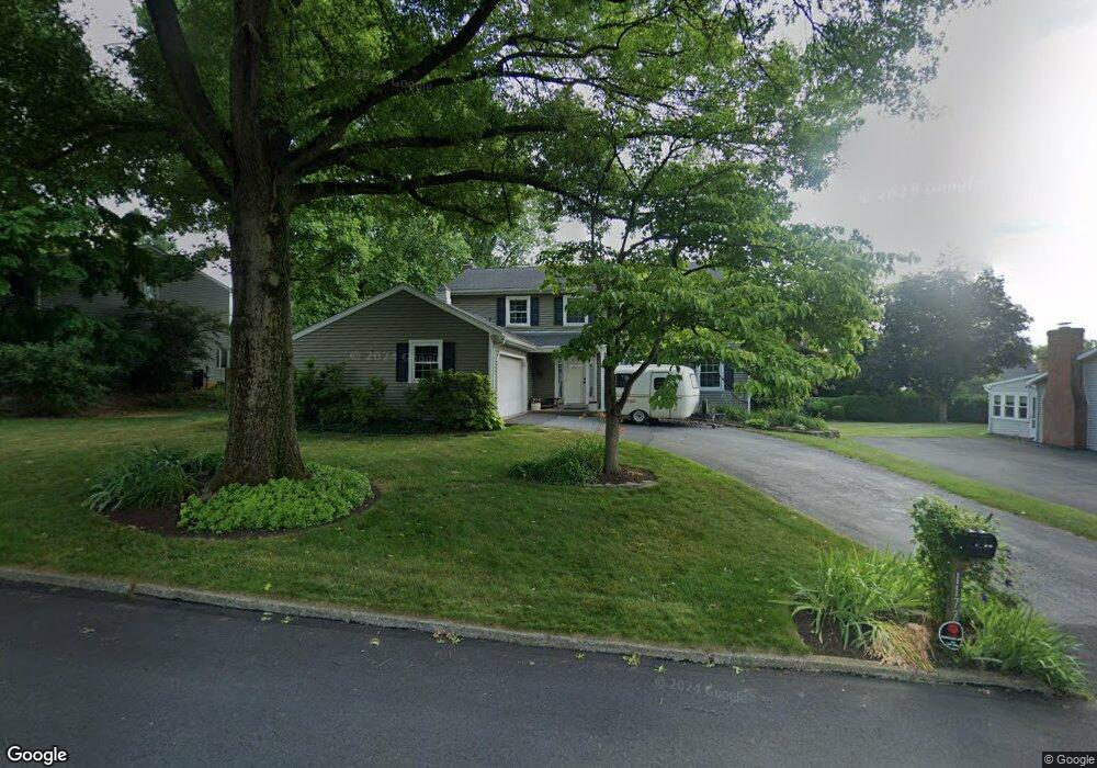 1177 Clearview Cir, Allentown, PA 18103 - photo 1