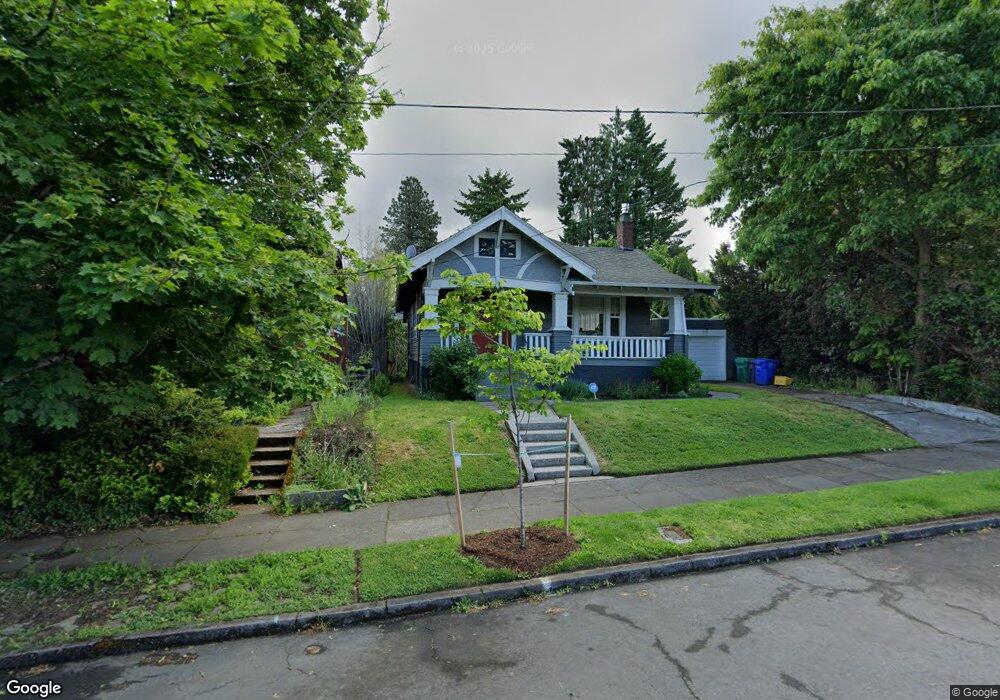 7678 N Albina Ave, Portland, OR 97217 - photo 1