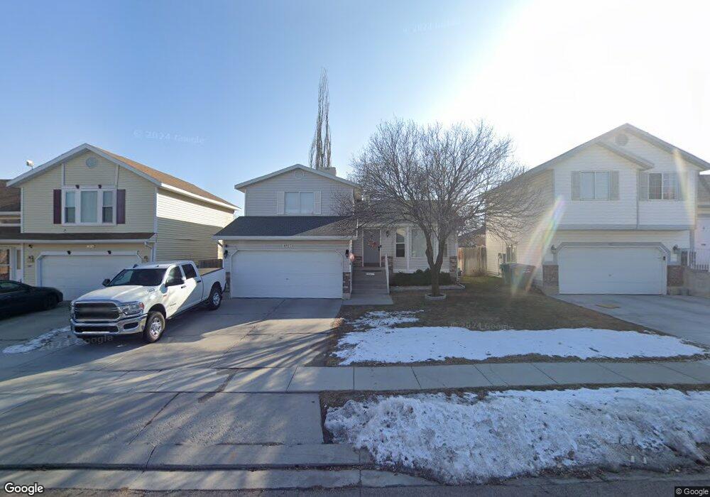 4927 Wake Robin Dr, West Jordan, UT 84081 - photo 1