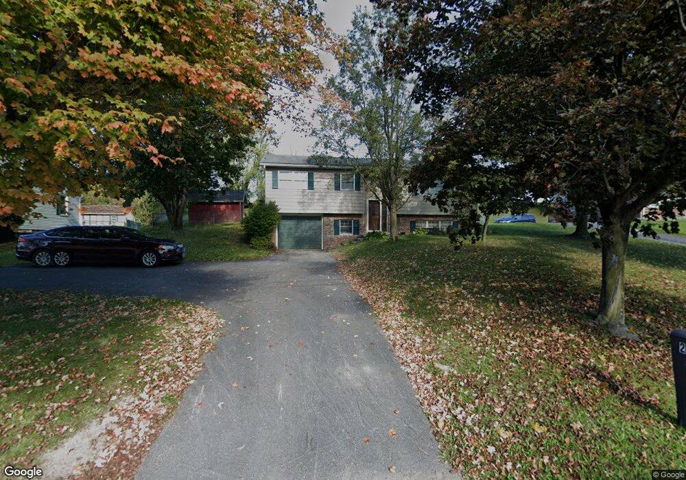 214 E Main St, New Bloomfield, PA 17068 - photo 1