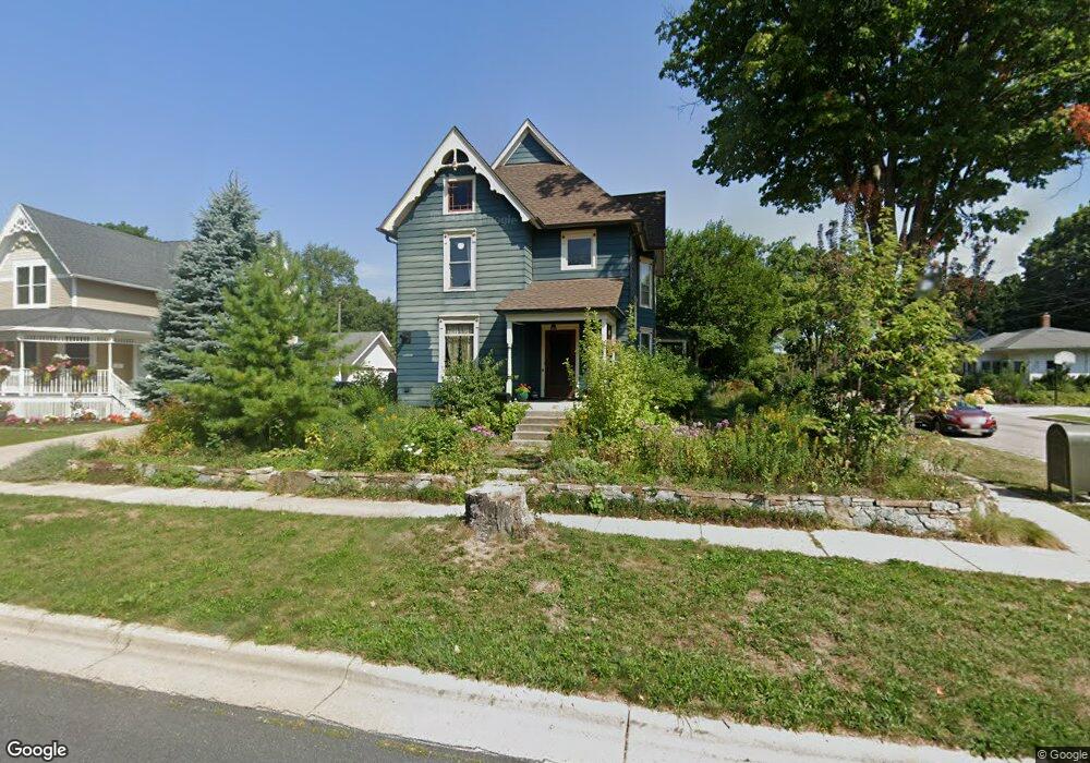 104 Garfield Ave, Evansville, WI 53536 - photo 1