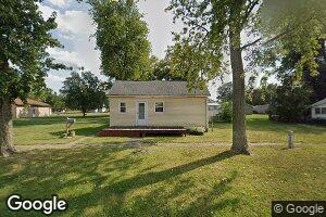 1009 Illinois Ave, Windsor, IL 61957