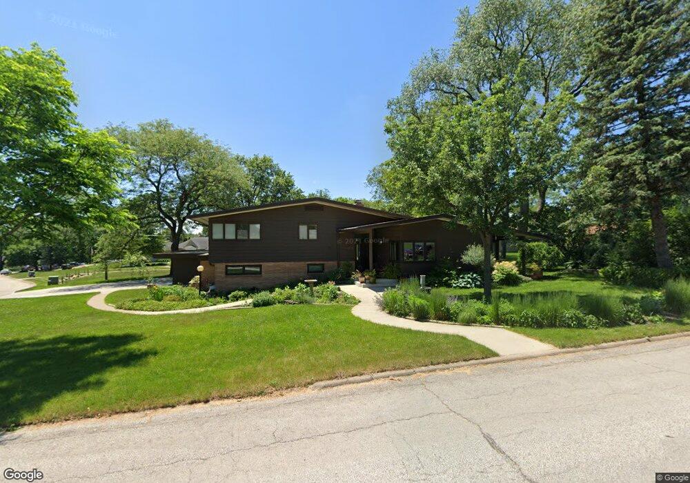 1212 W 16th St, Cedar Falls, IA 50613 - photo 1