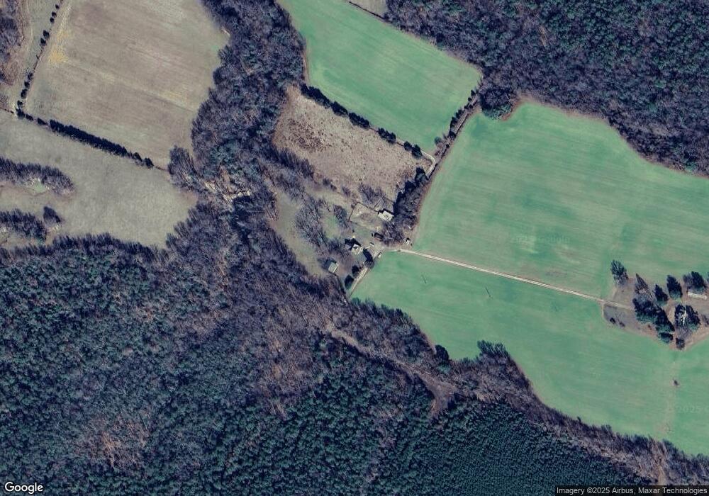 415 Haywood Ln, Colonial Beach, VA 22443 - photo 1