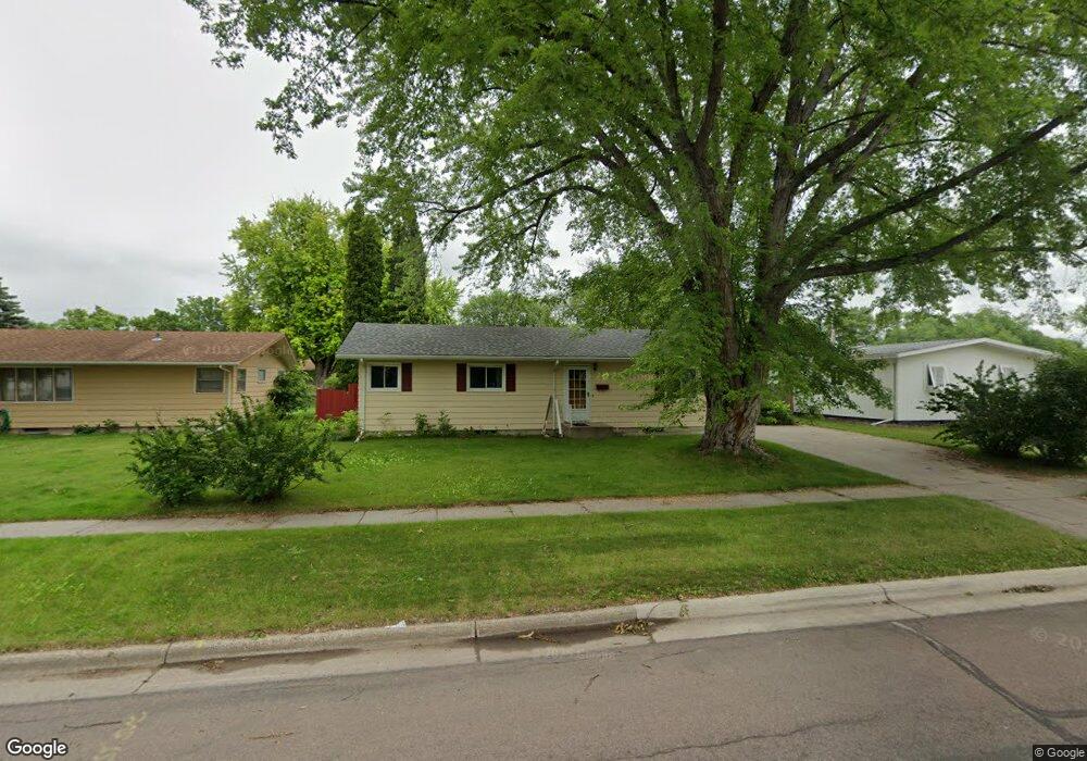 3021 8th St N, Fargo, ND 58102 - photo 1