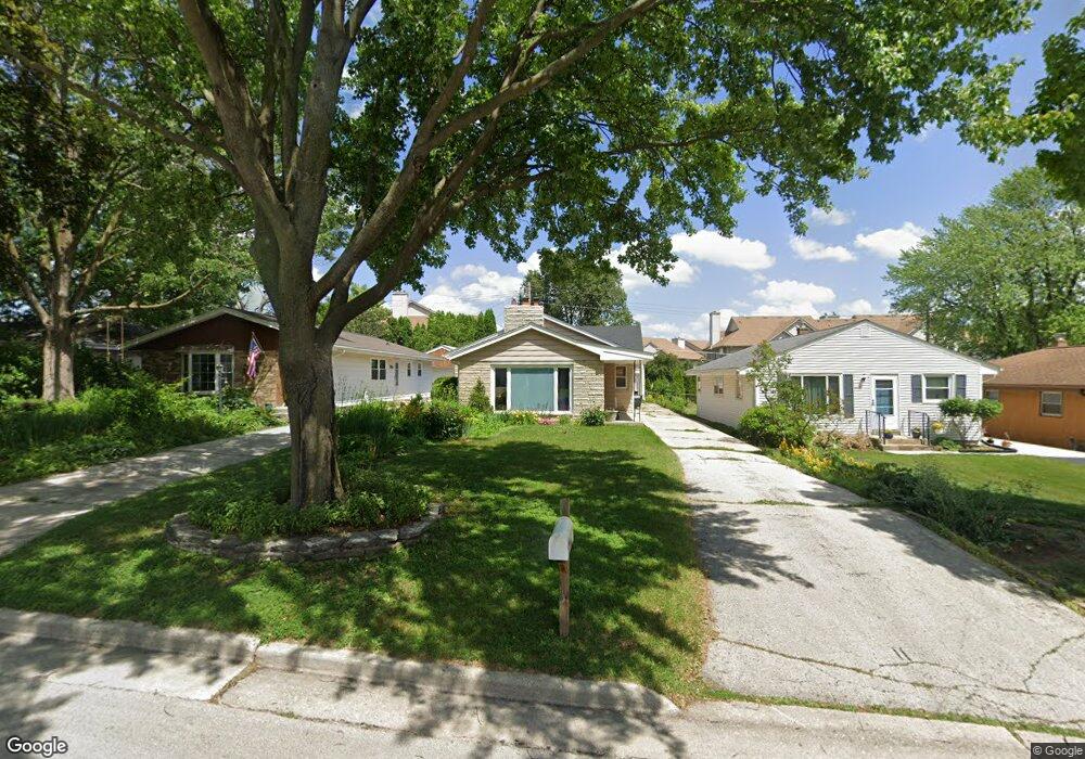 2040 N 113th St, Milwaukee, WI 53226 - photo 1