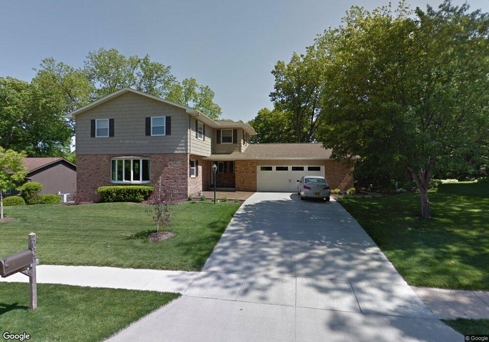 2633 Whitney Dr NE, Cedar Rapids, IA 52402 - photo 1