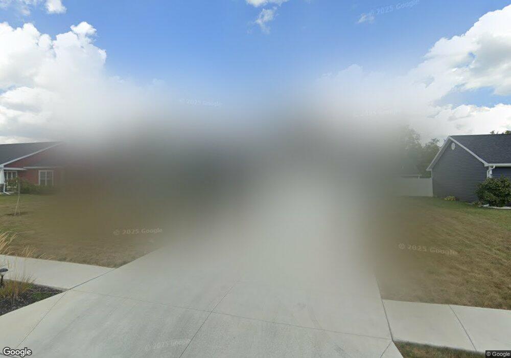 3662 Sky Hawk Dr, Lima, OH 45807 - photo 1