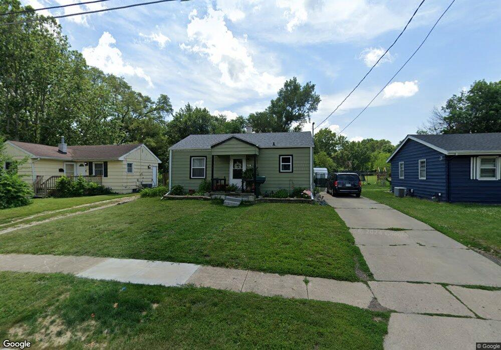 421 E Dunham Ave, Des Moines, IA 50315 - photo 1