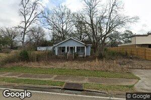 203 S Main St, Lillie, LA 71256
