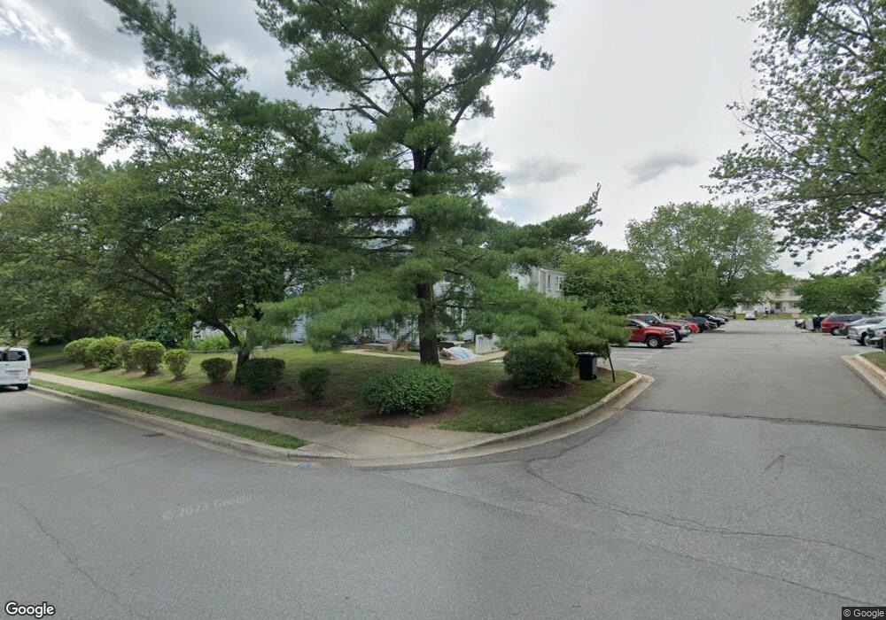 17412 Hoskinson Rd, Poolesville, MD 20837 - photo 1