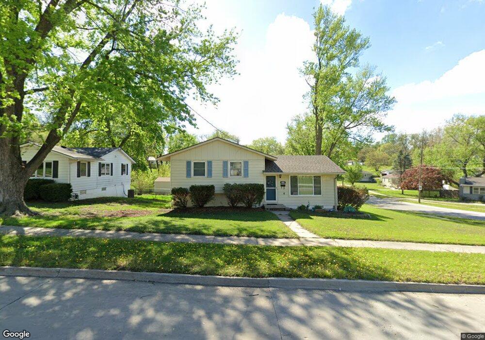 3502 SW 2nd St, Des Moines, IA 50315 - photo 1