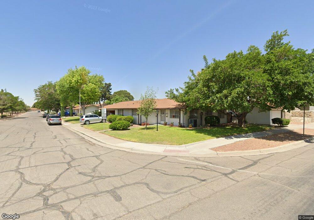 10631 Park View Cir, El Paso, TX 79935 - photo 1
