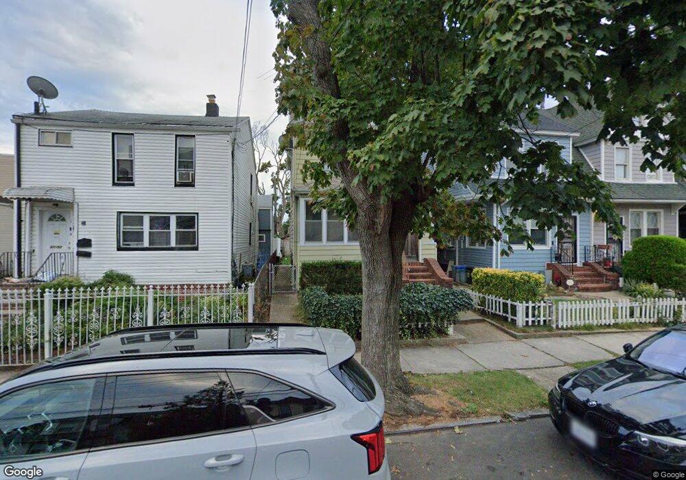 8790 112th St, Richmond Hill, NY 11418 - photo 1