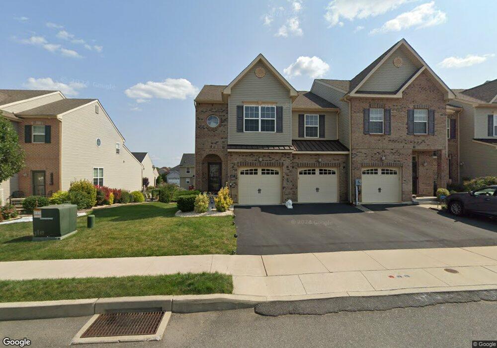 4471 Cottonwood Dr, Nazareth, PA 18064 - photo 1