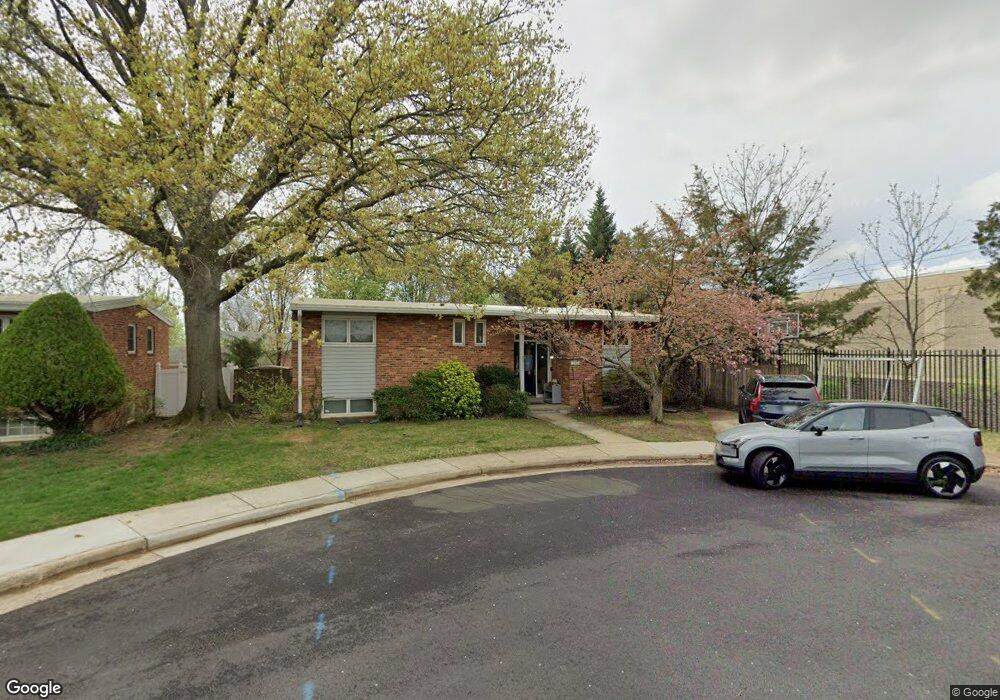 2954 Viewpoint Rd, Alexandria, VA 22314 - photo 1