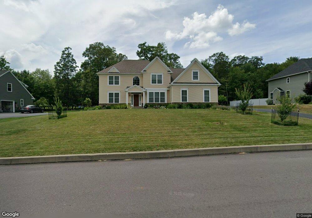 1175 Woodberry Dr, Mountain Top, PA 18707 - photo 1