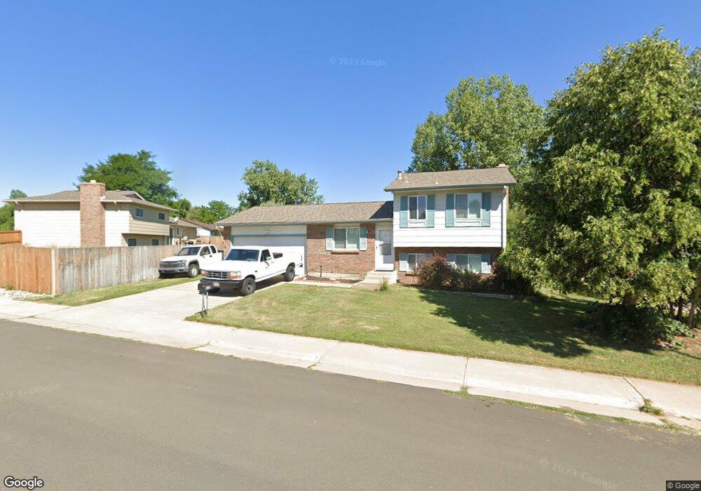 950 S Waco Way, Aurora, CO 80017 - photo 1