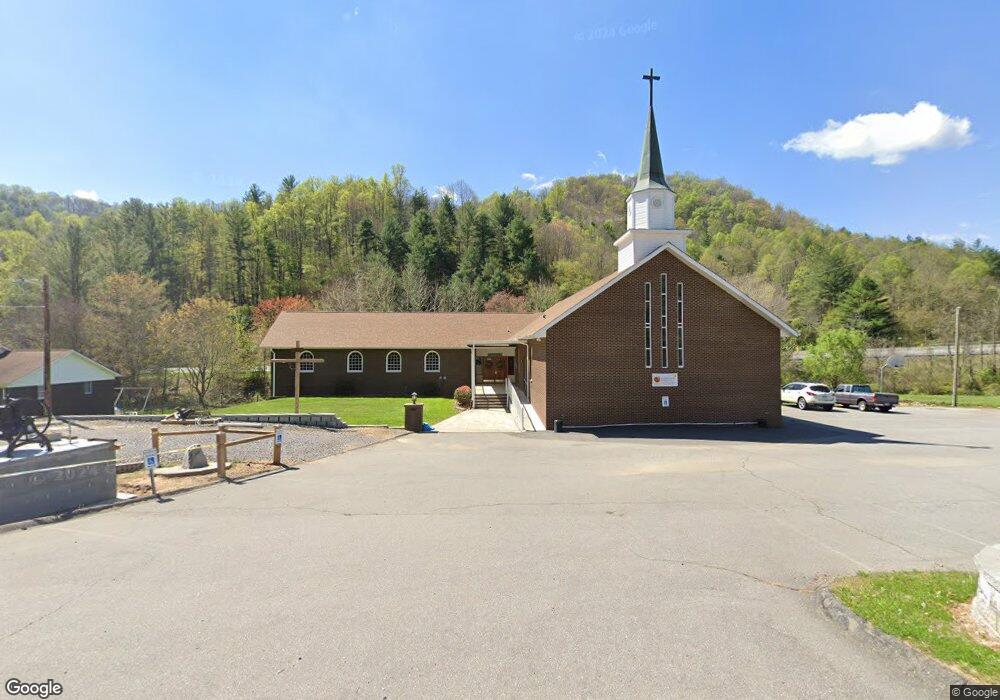 129 Scronce Creek Rd, Burnsville, NC 28714 - photo 1