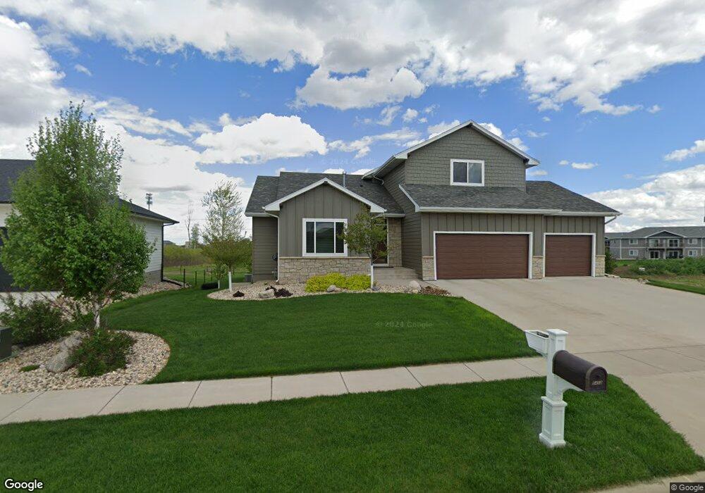 5412 S Woodsedge Trail, Sioux Falls, SD 57108 - photo 1