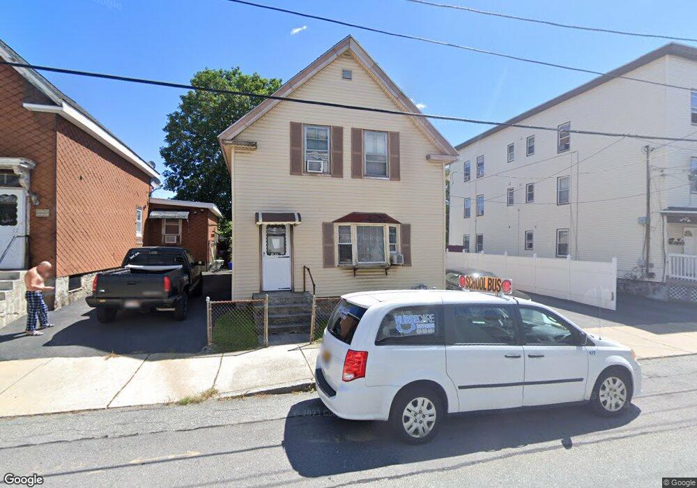 15 Bennington St, Lawrence, MA 01841 - photo 1