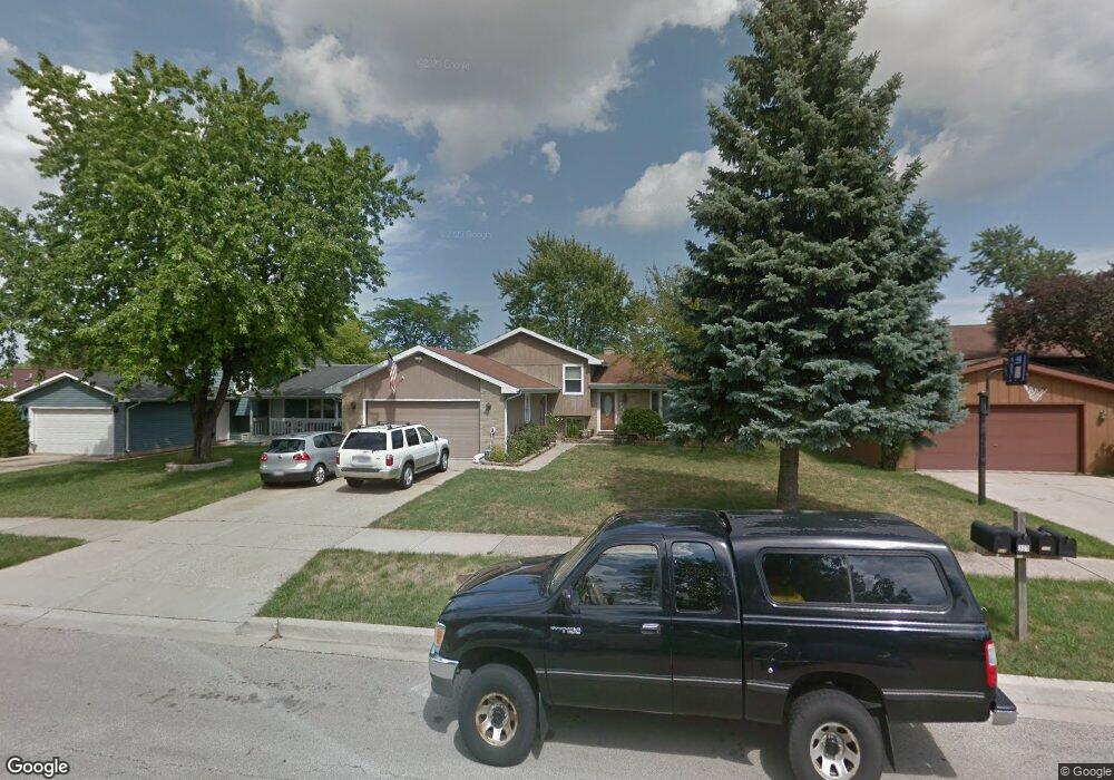 309 Baldwin Ave, Waukegan, IL 60085 - photo 1