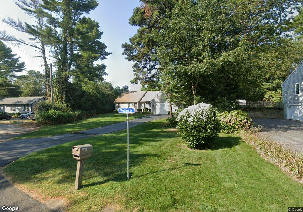 1 Victoria St, Centerville, MA 02632 - photo 1