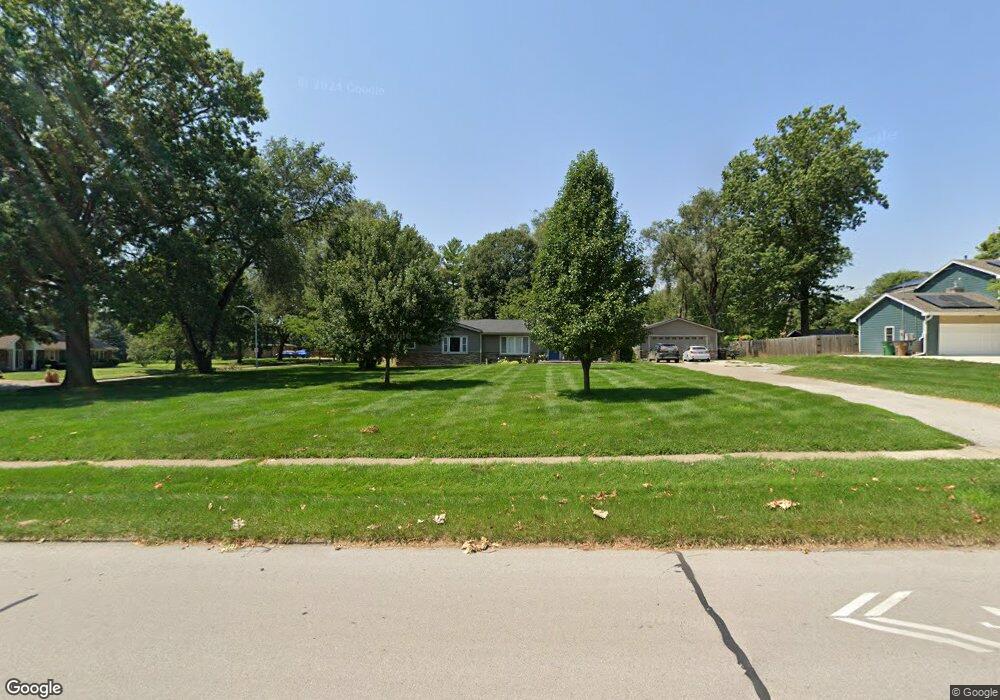 1128 28th St, West Des Moines, IA 50266 - photo 1