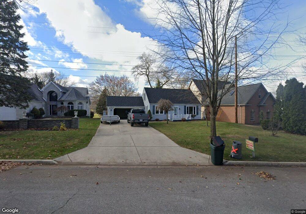 2909 Riverside Dr, Port Huron, MI 48060 - photo 1