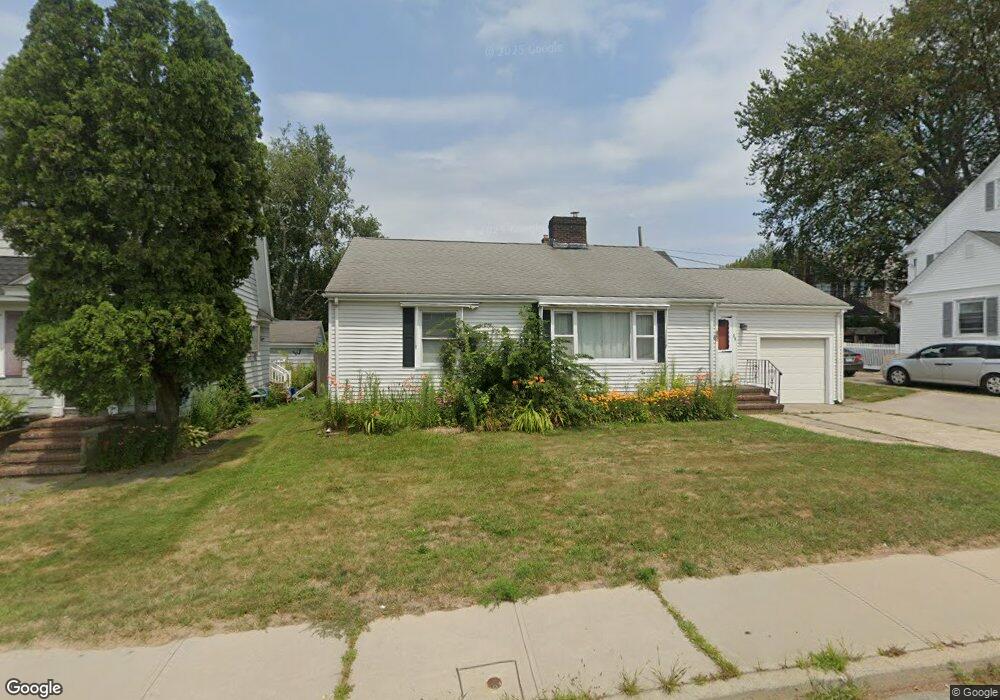 35 Admiral Kalbfus Rd, Newport, RI 02840 - photo 1