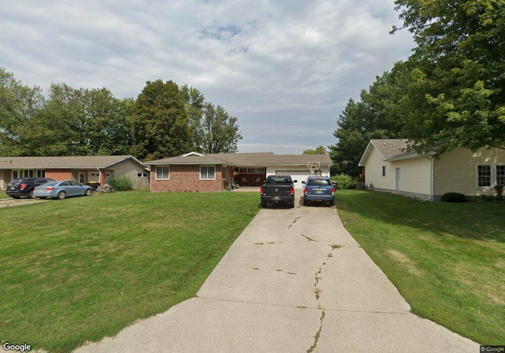 725 E Clay St, Osceola, IA 50213 - photo 1