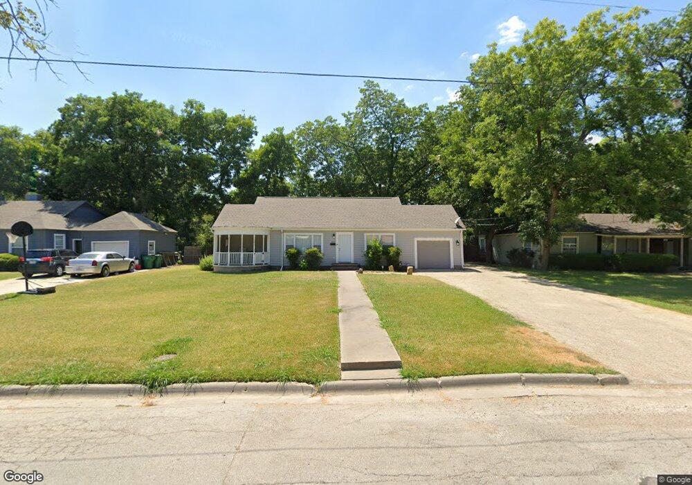 823 S Dixon St, Gainesville, TX 76240 - photo 1