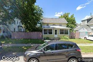 908 W 6th St, Waterloo, IA 50702