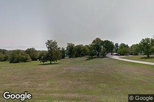 906 N 4th St, Edina, MO 63537