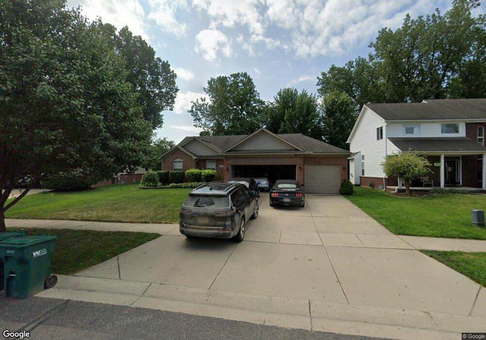 23913 Waterview Dr unit 112, New Boston, MI 48164 - photo 1