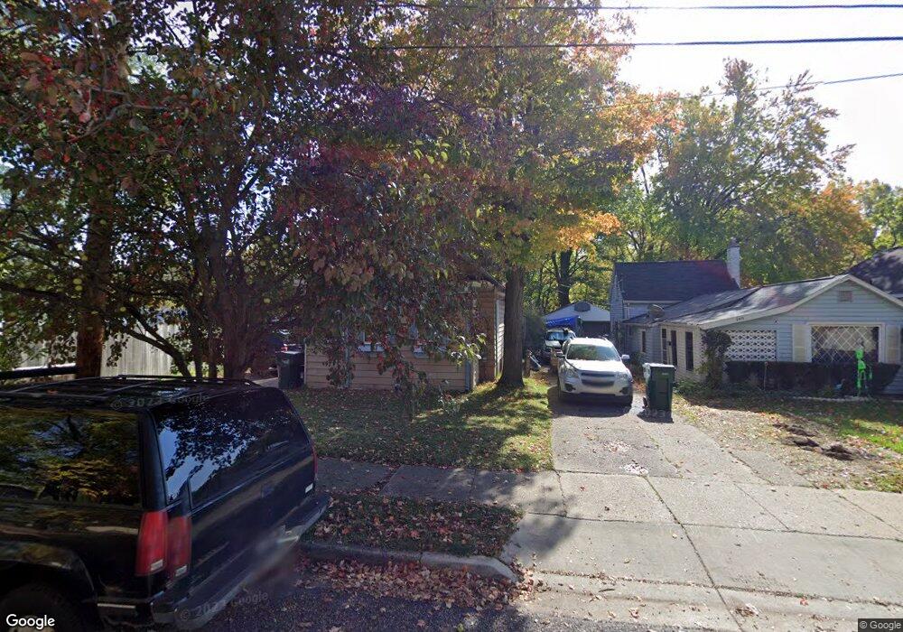 2413 S Rundle Ave, Lansing, MI 48910 - photo 1
