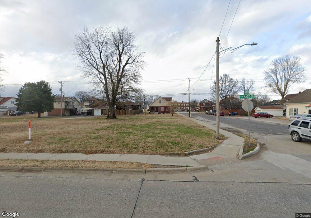 449 E Madison Ave, Wood River, IL 62095 - photo 1