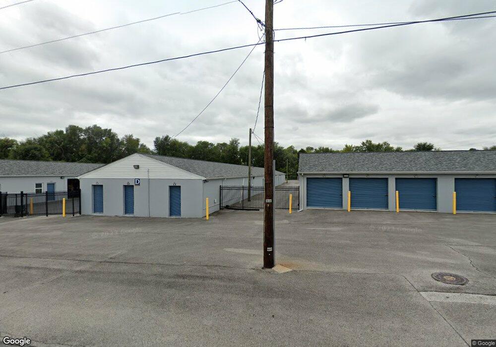 928 Ivy St, Waynesboro, VA 22980 - photo 1