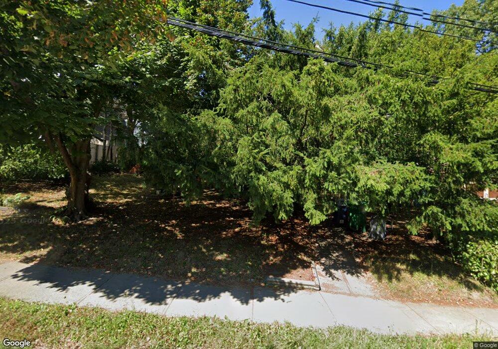 609 Centre St unit 1, Newton, MA 02458 - photo 1