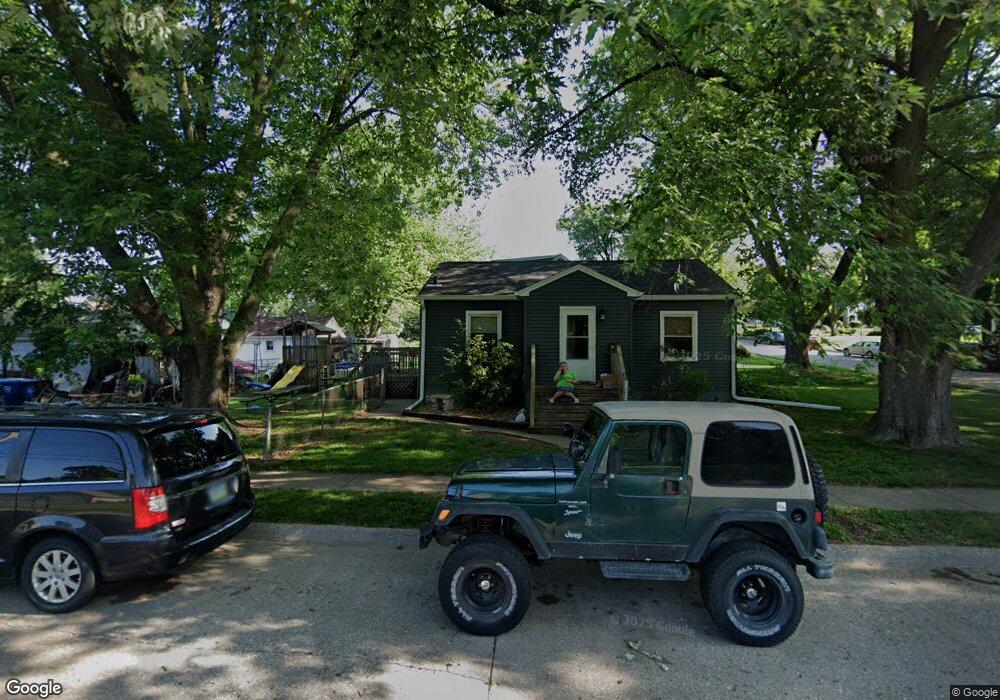 1522 W 34th St, Davenport, IA 52806 - photo 1