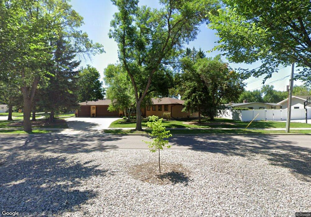 5 S Woodcrest Dr N, Fargo, ND 58102 - photo 1