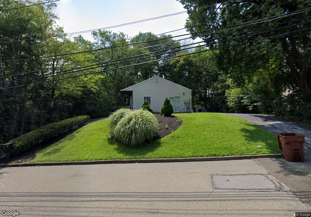 1600 Alta Dr, Whitehall, PA 18052 - photo 1