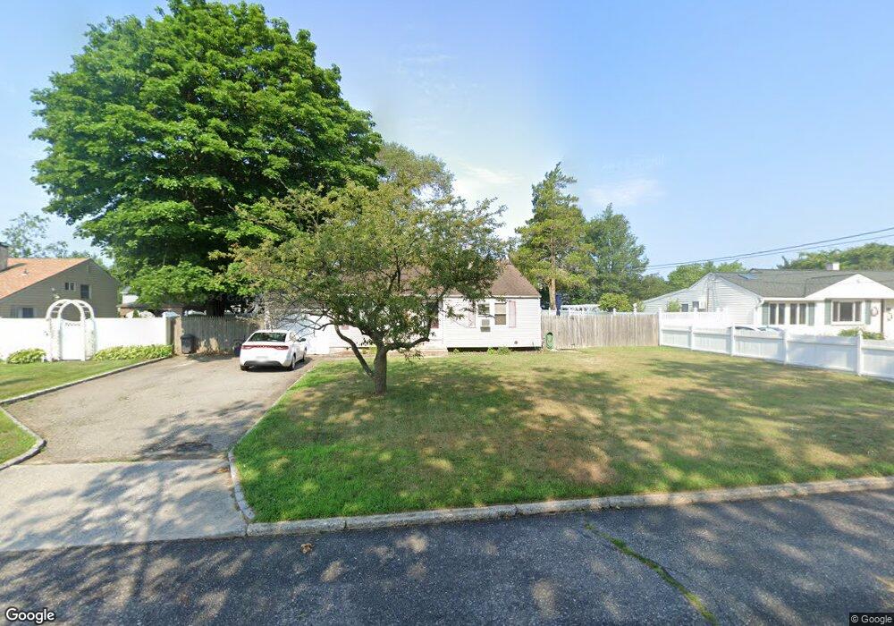 3112 Connecticut Ave, Medford, NY 11763 - photo 1