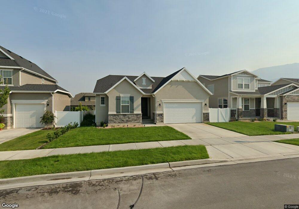 1586 W Brookview Dr, Lindon, UT 84042 - photo 1