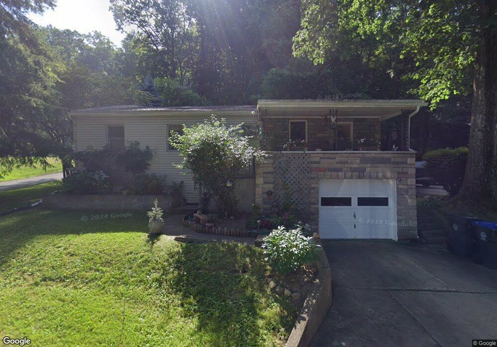 100 White Oak Ln, Emmaus, PA 18049 - photo 1