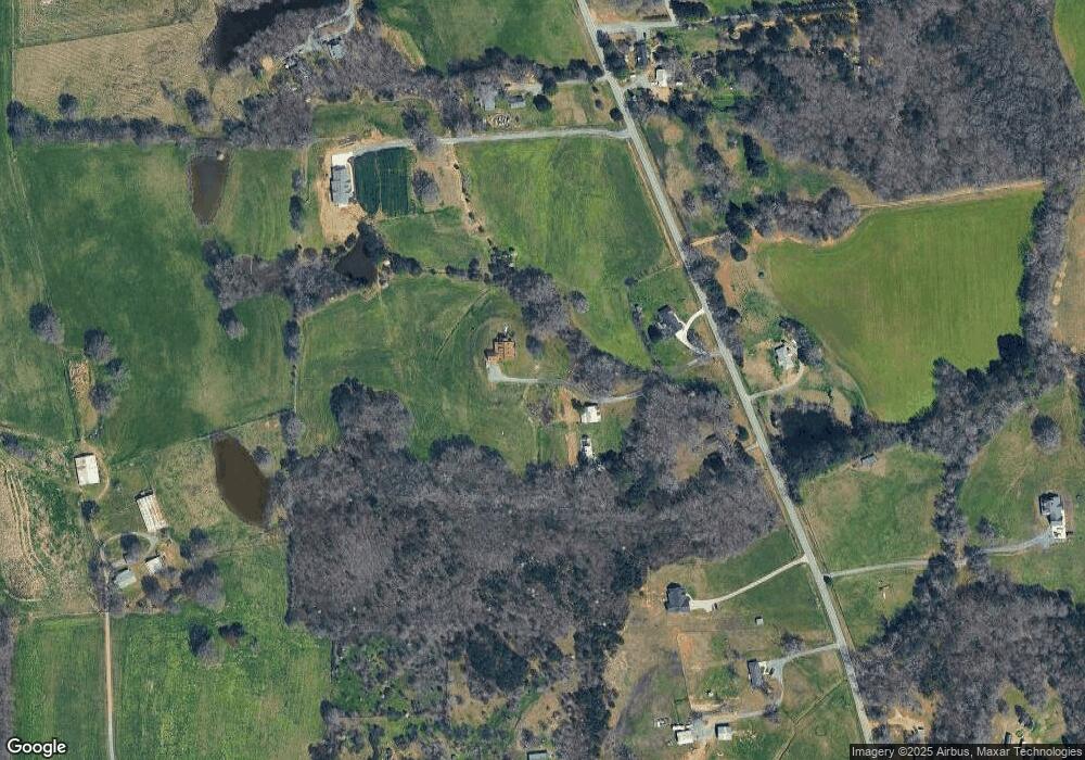 238 Cash Rd NE, Calhoun, GA 30701 - photo 1