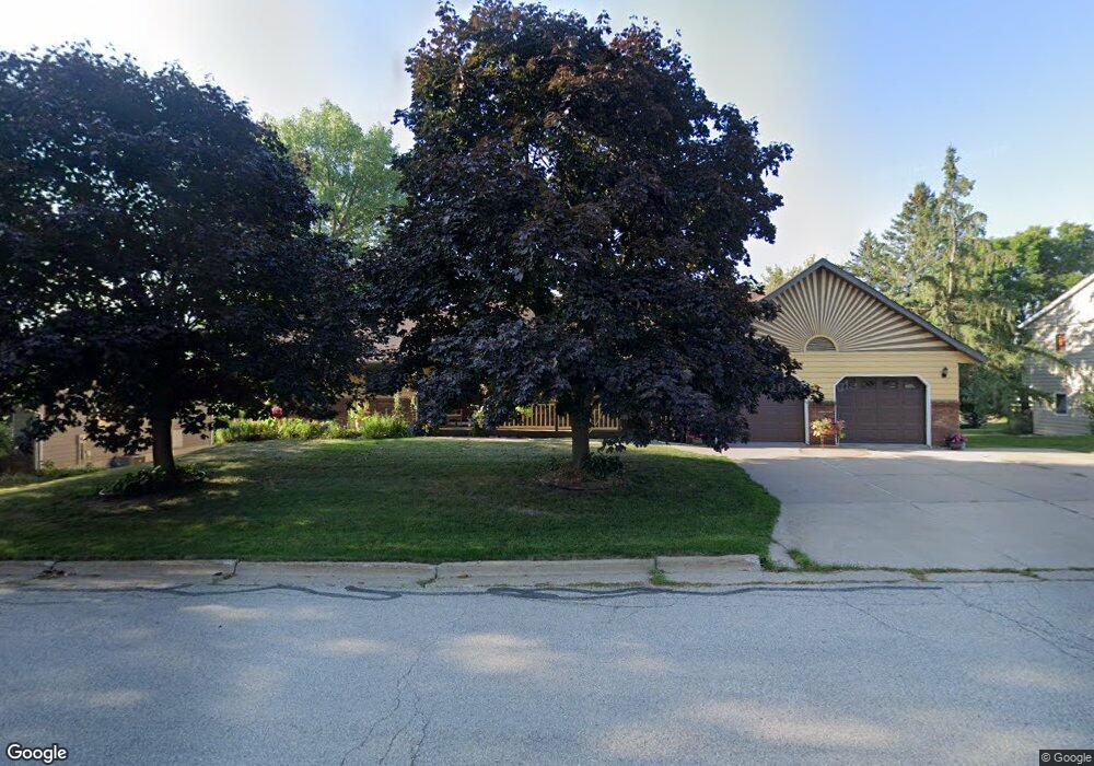 1395 Skyline Dr, Winona, MN 55987 - photo 1