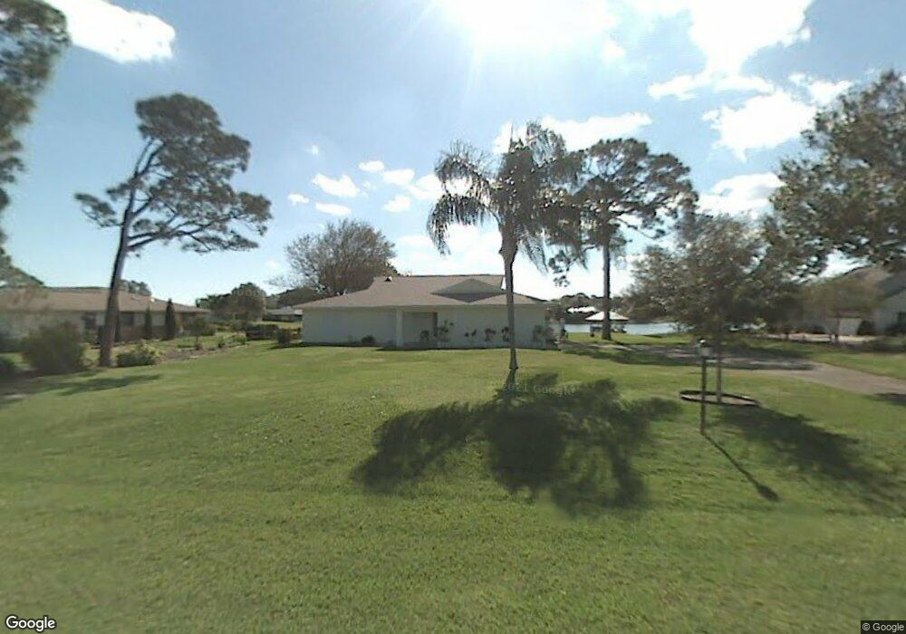 732 N Fischer Cir, Sebastian, FL 32958 - photo 1